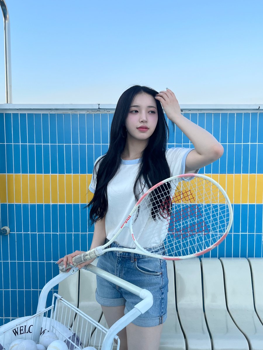 BRAVE_CandyShop's tweet image. 텀블러 비하인드 사진☀️🩵🐰

#수이 #SUI #CandyShop #캔디샵