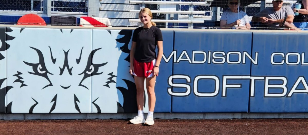 kelseymev29's tweet photo. So excited! #wolfpack @packwsoftball https://t.co/FlN4C5xBa0