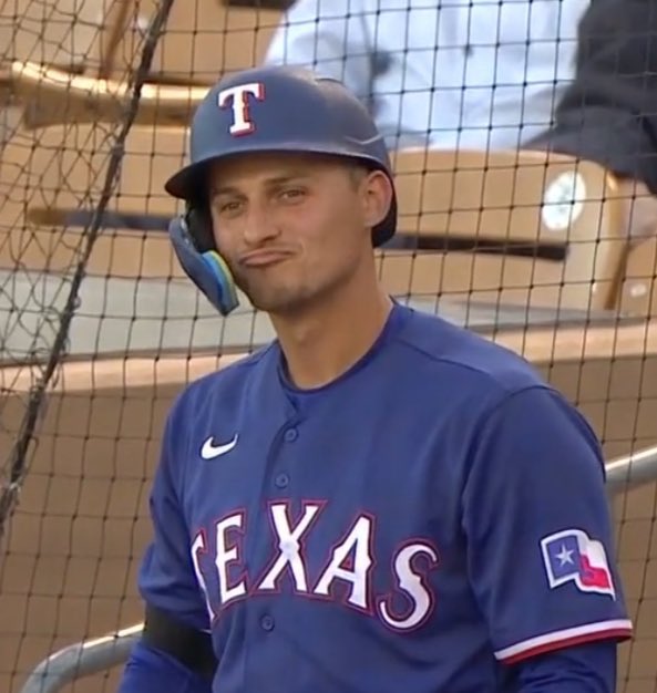 TexasPeagle's tweet photo. Fuck this no hitter. https://t.co/atj3lnSjOo