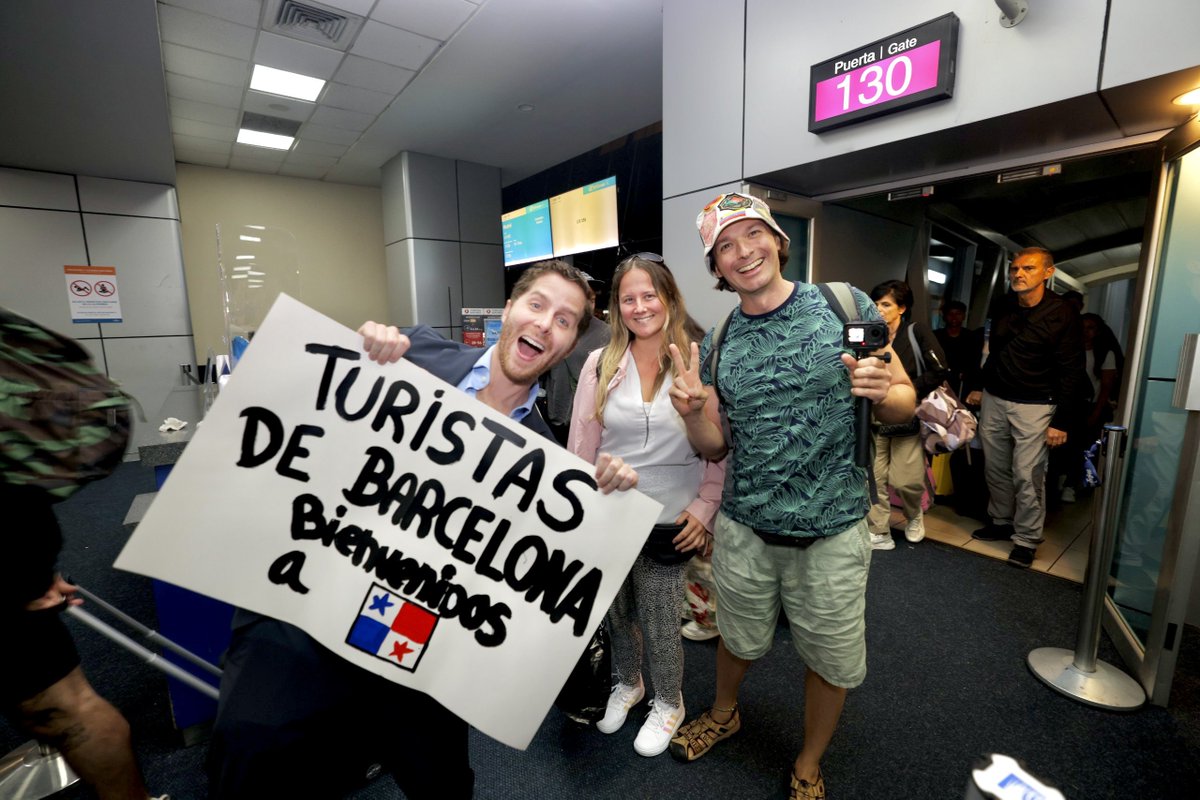 Mayer's tweet photo. Encontramos los turistas de Barcelona y los trajimos a Panamá! Gracias a los hoteles, restaurantes, agencias y empresas que patrocinaron esta iniciativa para que Mirko y Tasmin puedan disfrutar de un viaje inolvidable en 🇵🇦 https://t.co/BimjiZGHE8