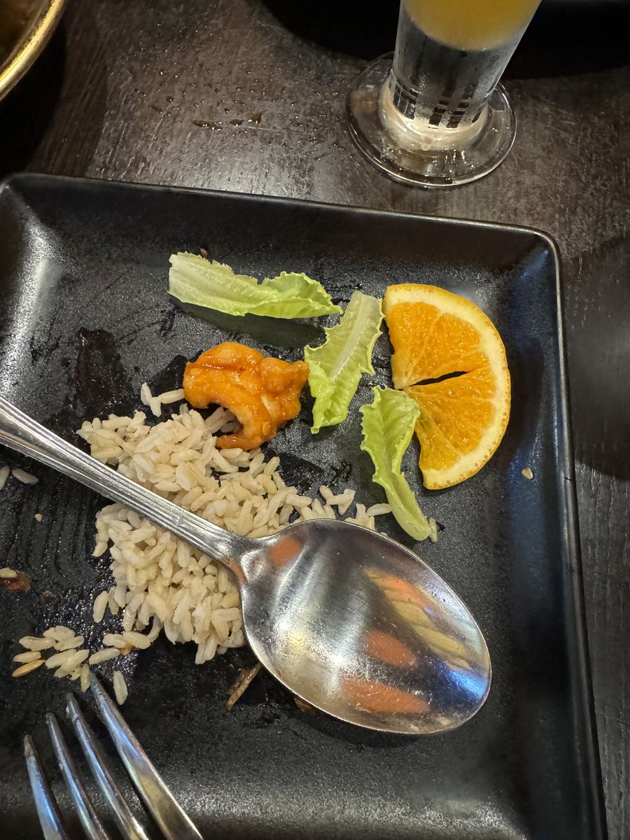 phonemike's tweet photo. Hey @PFChangs did someone put the lettuce wraps in the tumble dryer? Orange slice and spoon for reference https://t.co/BH9CX1DcpW