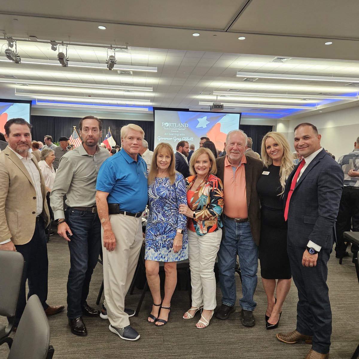 ElectAHinojosa's tweet photo. Congratulations to the Portland Chamber of Commerce for an incredible evening with Governor Greg Abbott!! Great to see so many friends and supporters. Thank you for the invitation! #GovernorGregAbbott #PortlandChamberofCommerce https://t.co/ee5sBzf61r