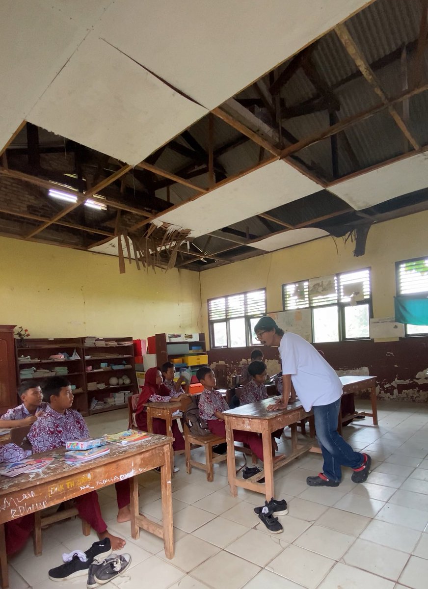 sewa alphard 25jt sehari~