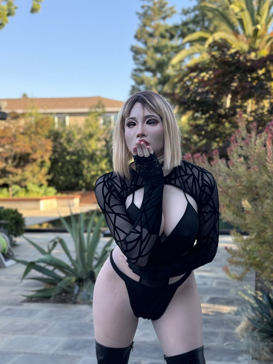 It’s been a while. Miss me? 

🎭: <a href="/molisstudio/">Inthemask by Moli's</a>
📸: <a href="/masked_mrose/">Megan Rose</a>