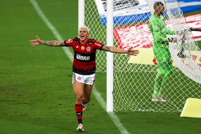 flaamor1981's tweet photo. DIA DE JOGO DECISIVO
DIA DE COMER PORCO 

VAMOS FLAMENGO 
É VENCER OU VENCER 
PRA CIMA DELES!!!! https://t.co/IeTDwp1haj