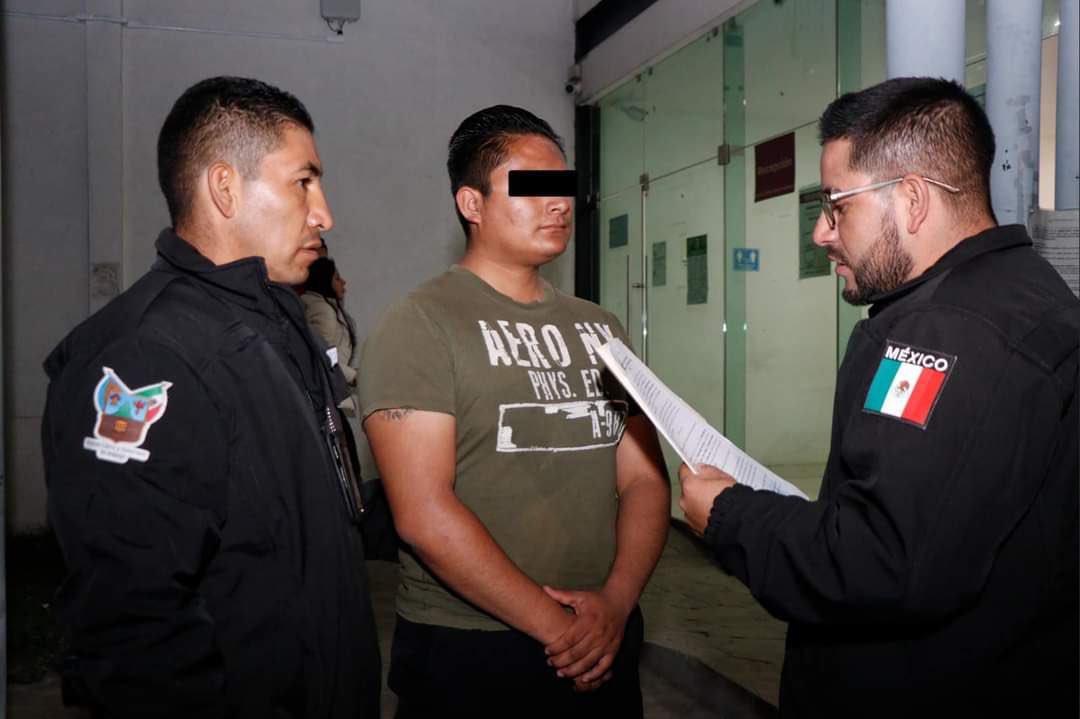 JUSTICIA, JUSTICIA, JUSTICIA! 
¡EL AGRESOR DE JEFAZO YA ESTÁ DETENIDO! Se lo prometí!
Ojalá un día no haya necesidad de hacer el tipo de presión que se ejerció hoy para que la ley se haga cumplir y que esto sirva de ejemplo para todo aquel que no tenga respeto por la vida.