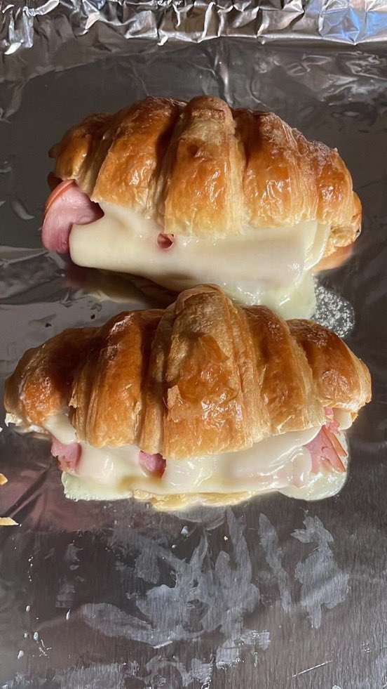 novaBACKUP69's tweet photo. EVEN MORE INTERACTION BAIT CUZ I LOVE AN OVERFLOWING INBOX!!

reply for a snack / mealspo based off your layout!! https://t.co/MpvbL98JRR