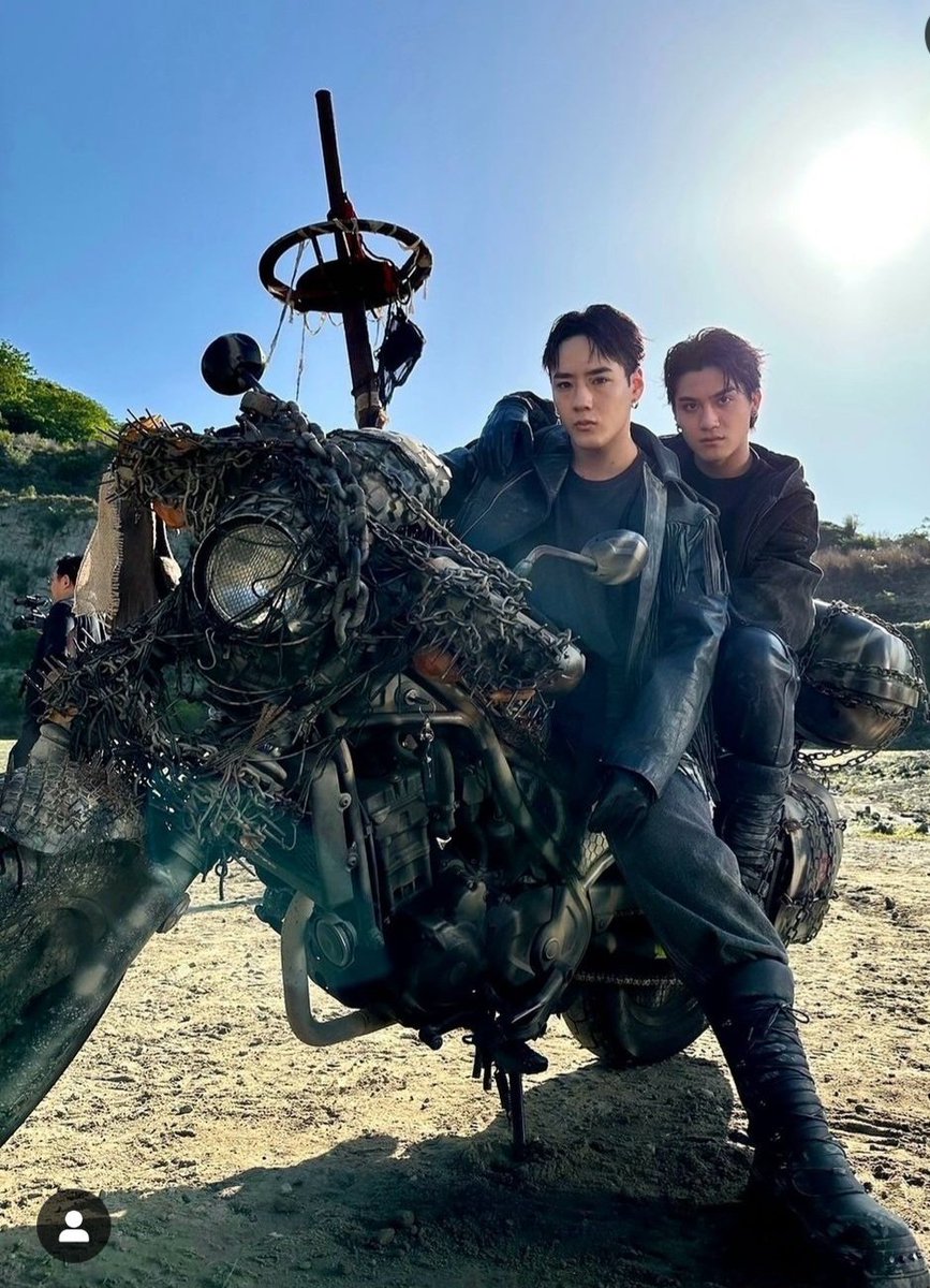 matsubomeans1's tweet photo. B.O.Tた～～～のしみだね🙌🔥🔥🔥バイクとのすけ(碧くんもっ)最高最強にカッコいい👽❤️👽❤️👽❤️#TJBB_FC
#THEJETBOYBANGERZ
#BATTLEOFTOKYO
#WhatTimeIsIt #TJBB #ワッタイ
#WTII #NOSUKE @NOSUKE_good 
#THEJETBOYBANGERZ 
【MV】
https://t.co/dt8UCxhuFY
【音源】https://t.co/MAKaWu4qqD https://t.co/z81UFhsTMA