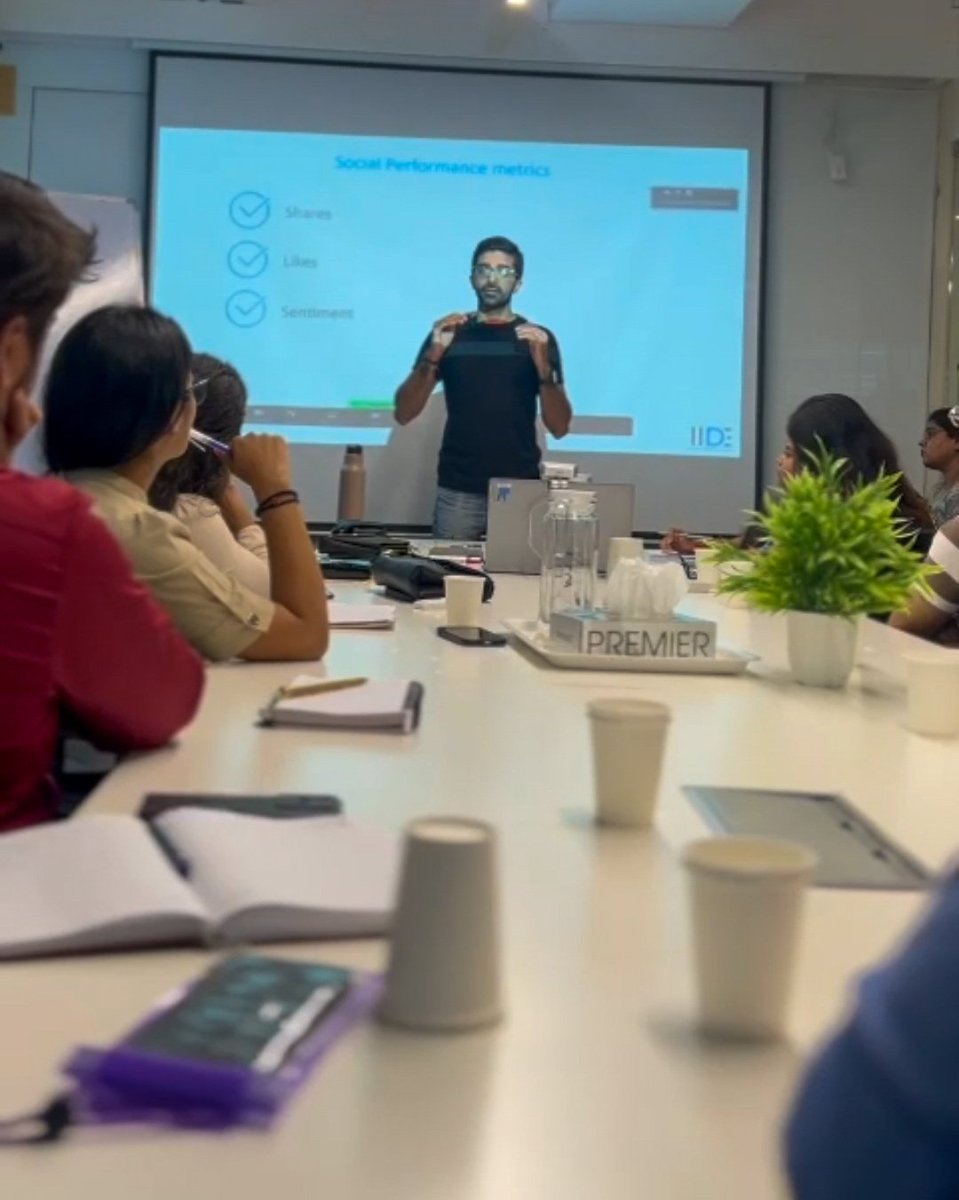marketingmisra's tweet photo. Had an amazing visit to #Schbang on Aug 3rd as part of my #DigitalMarketing program at #IIDE. The CRO session by @akshaygurnani was #eyeopening &amp; #inspiring. Thanks to Schbang and Akshay for the #insights &amp; to the @IIDEonline for the #Opportunity! Excited to apply these learnings https://t.co/hijRocrTfN