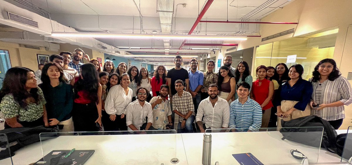 marketingmisra's tweet photo. Had an amazing visit to #Schbang on Aug 3rd as part of my #DigitalMarketing program at #IIDE. The CRO session by @akshaygurnani was #eyeopening &amp; #inspiring. Thanks to Schbang and Akshay for the #insights &amp; to the @IIDEonline for the #Opportunity! Excited to apply these learnings https://t.co/hijRocrTfN
