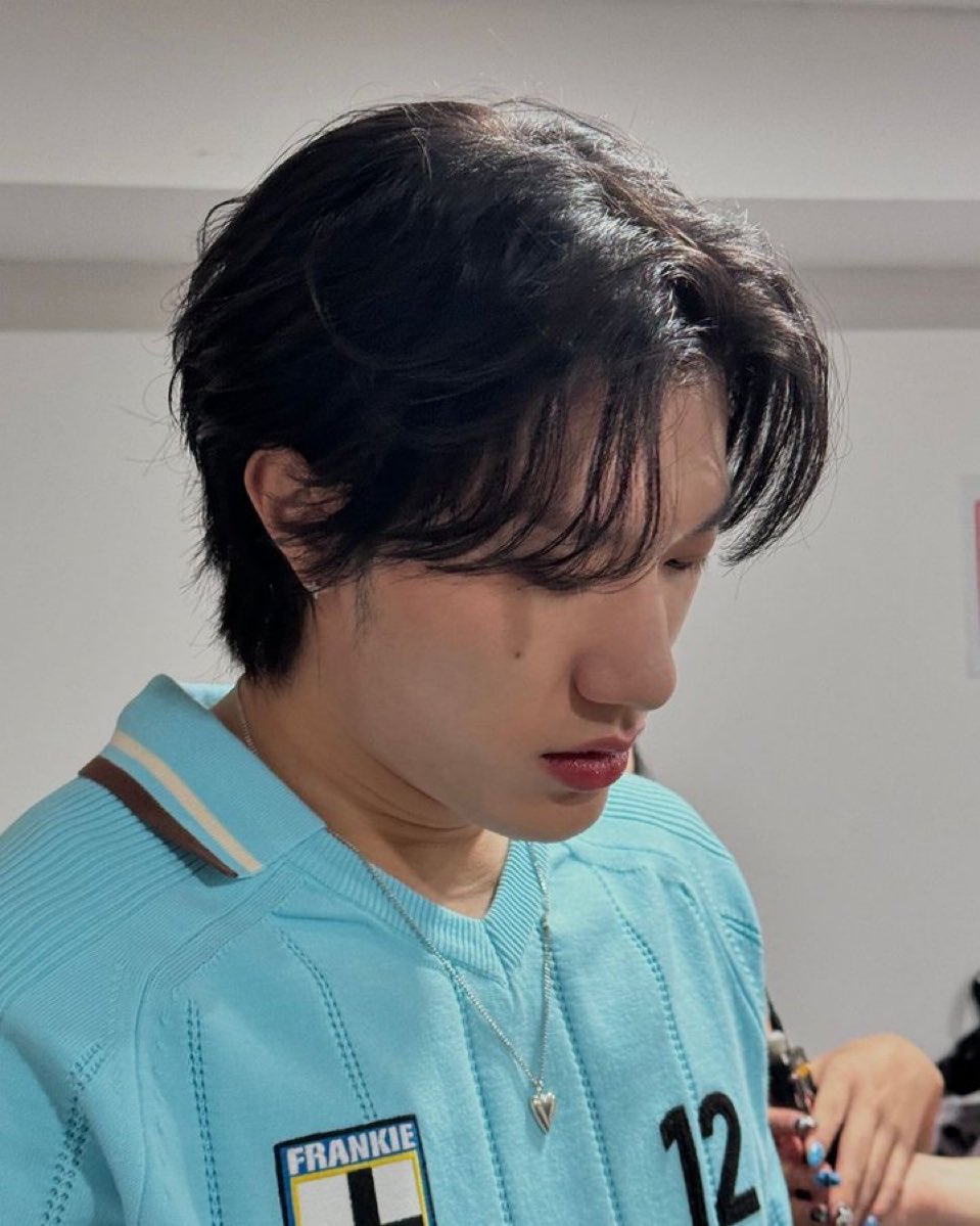Review Bang Yedam in person: 

His body isn’t too tall but also not too short, HE HAS A TIDY TEETH, his smell is really good but not too strong, HE HAS A CUTE MOLES, his beauty cannot be captured by phone or camera. His ethereal beauty can be seen when you see him in person😭💘