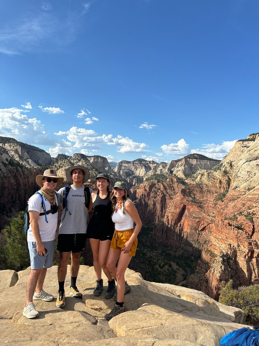 chaseS_A's tweet photo. ⛰️🌲 https://t.co/RQiCjQTV8C