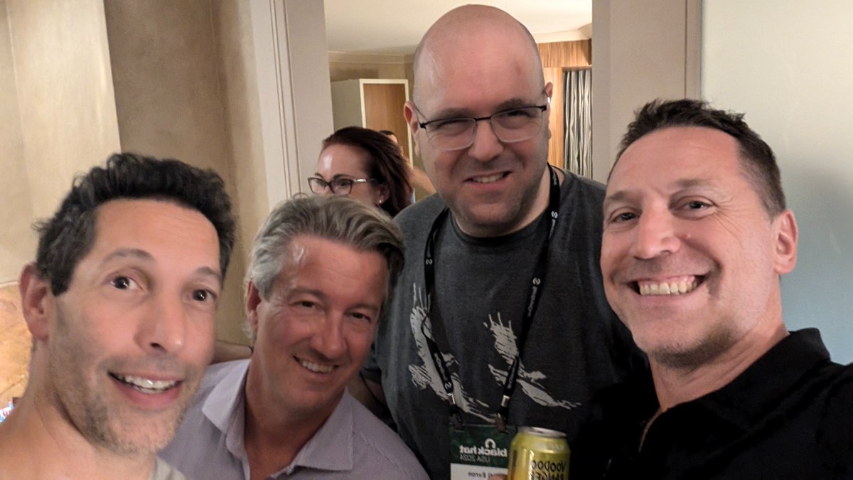 Bryson 🦄 tweet media