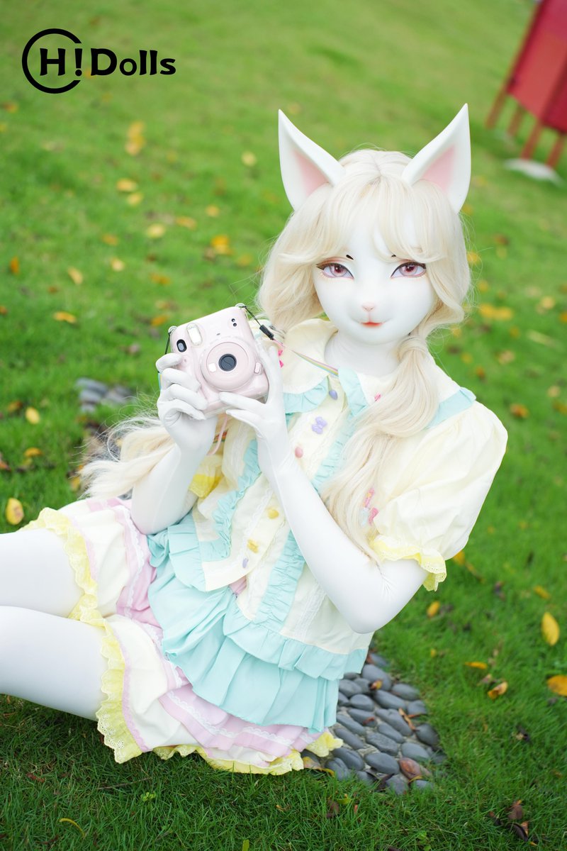 RikkaDreammask's tweet photo. キュウビに写真を撮ってもらいたい!
#Hidolls #dollmask #HD09
#ドール面 #着ぐるみ #キュウビ
#kig #ノーマルメイク #キツネ頭 https://t.co/QO57ZtfSNA