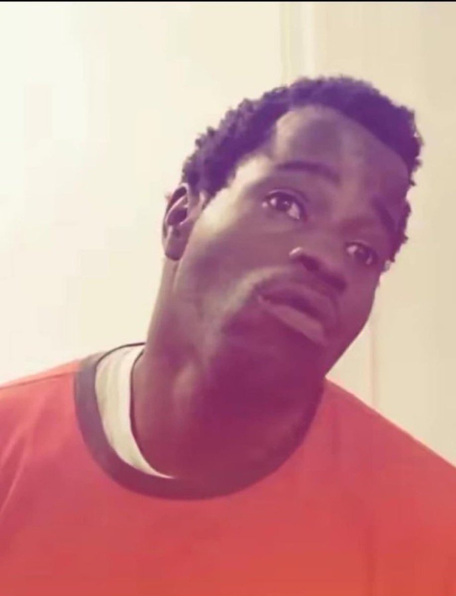 slvppy's tweet image. when your girl and her best friend arguing and she say “stfu before i tell him”