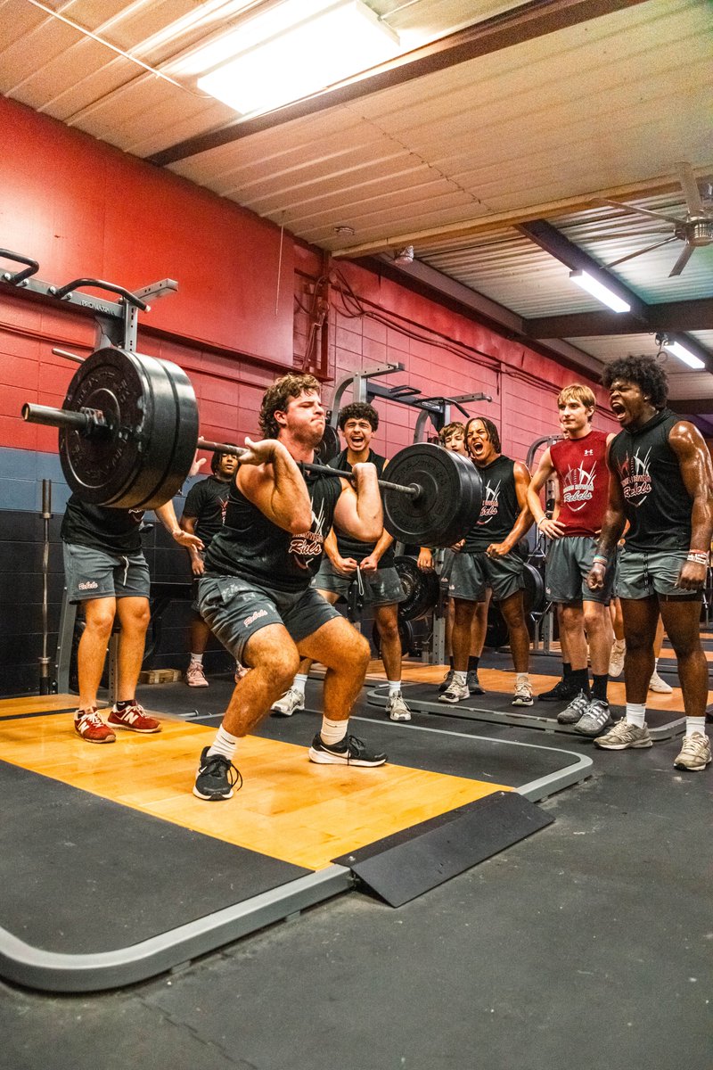 Pushing limits! 💪🏽 #THAFootball