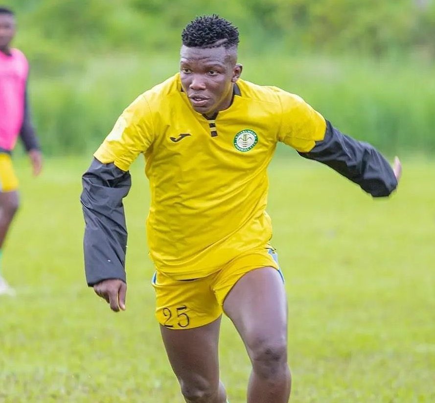 Mtibwa_sugar_fc's tweet photo. Taja Jina lake tukupe kilo 5 ya sukari kama kweli unajua mpira https://t.co/m6CXiw17gg