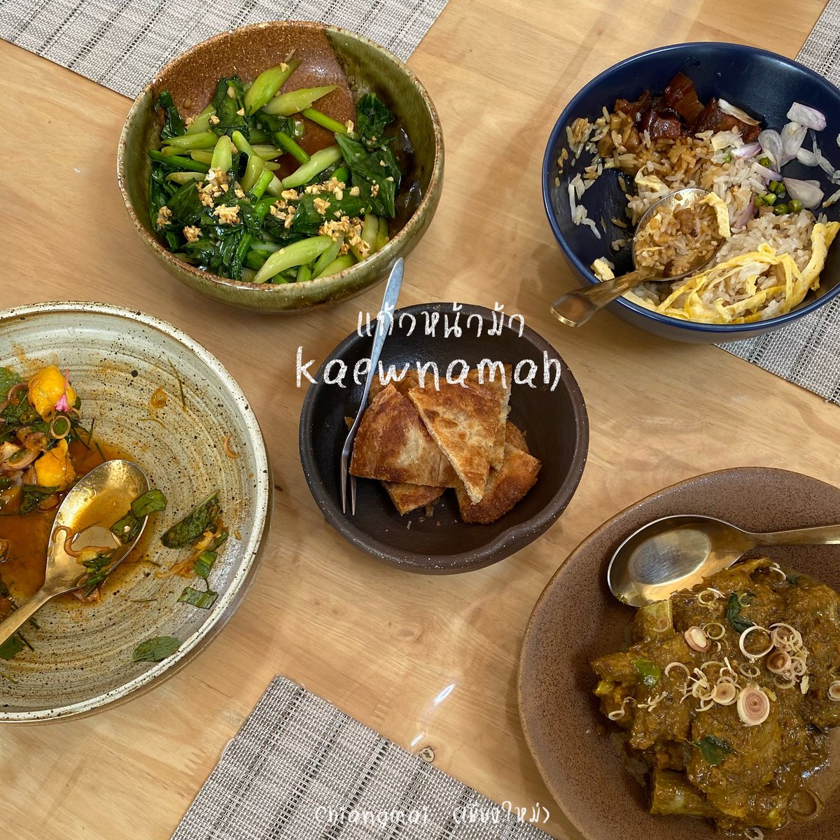 withpyr's tweet photo. แก้วหน้าม้า (เชียงใหม่) ร้านอาหารไทย home cooking ในบ้าน อาหารโดยรวมอร่อยถูกปาก ราคาถูกมากกกกก กินจนเหนื่อยยังไม่หมดอีก จองโต๊ะล่วงหน้าเท่านั้นค่า @aroii  #รีวิวเชียงใหม่ https://t.co/sdCmxCDQqu