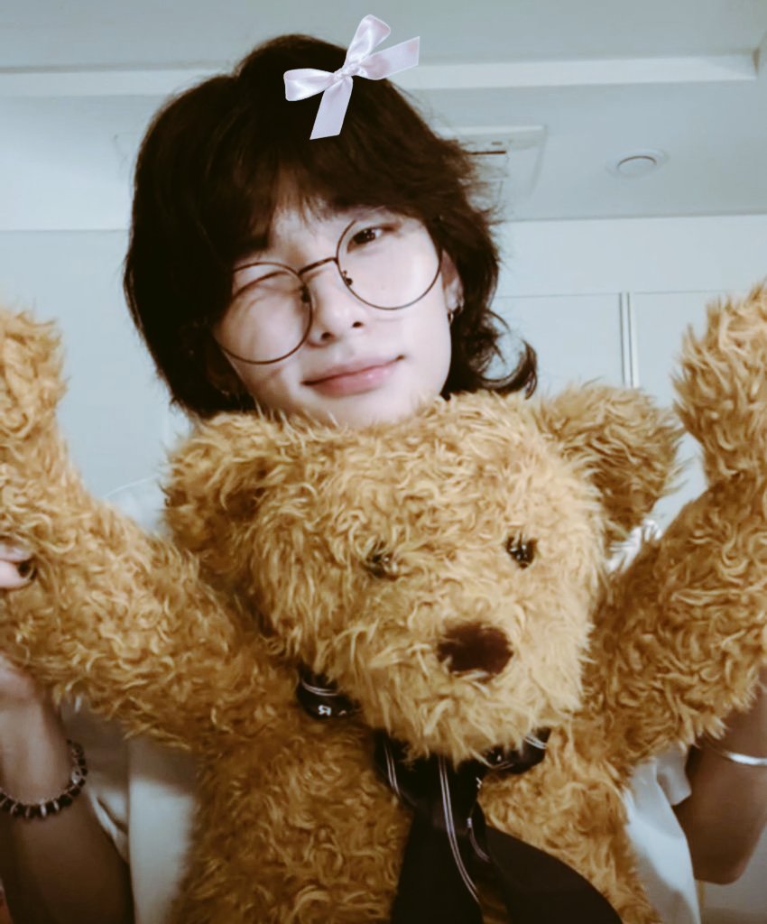 🫶🏻

#StrayKids #hwanghyunjin