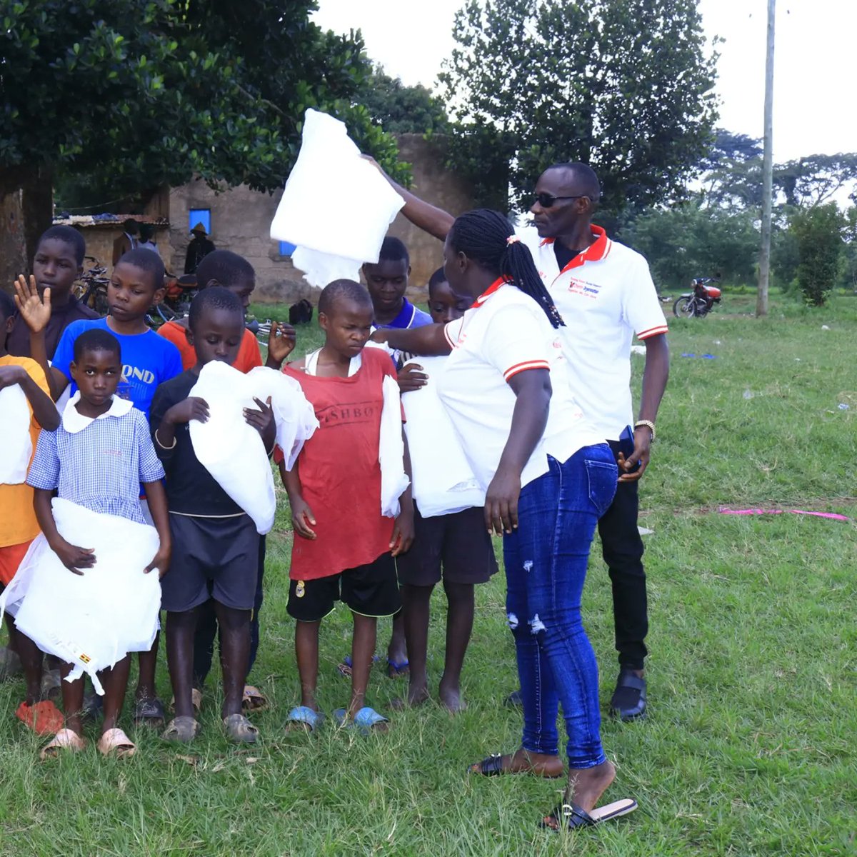 RaisingOrg's tweet image. Humanity costs nothing together we can save a life.