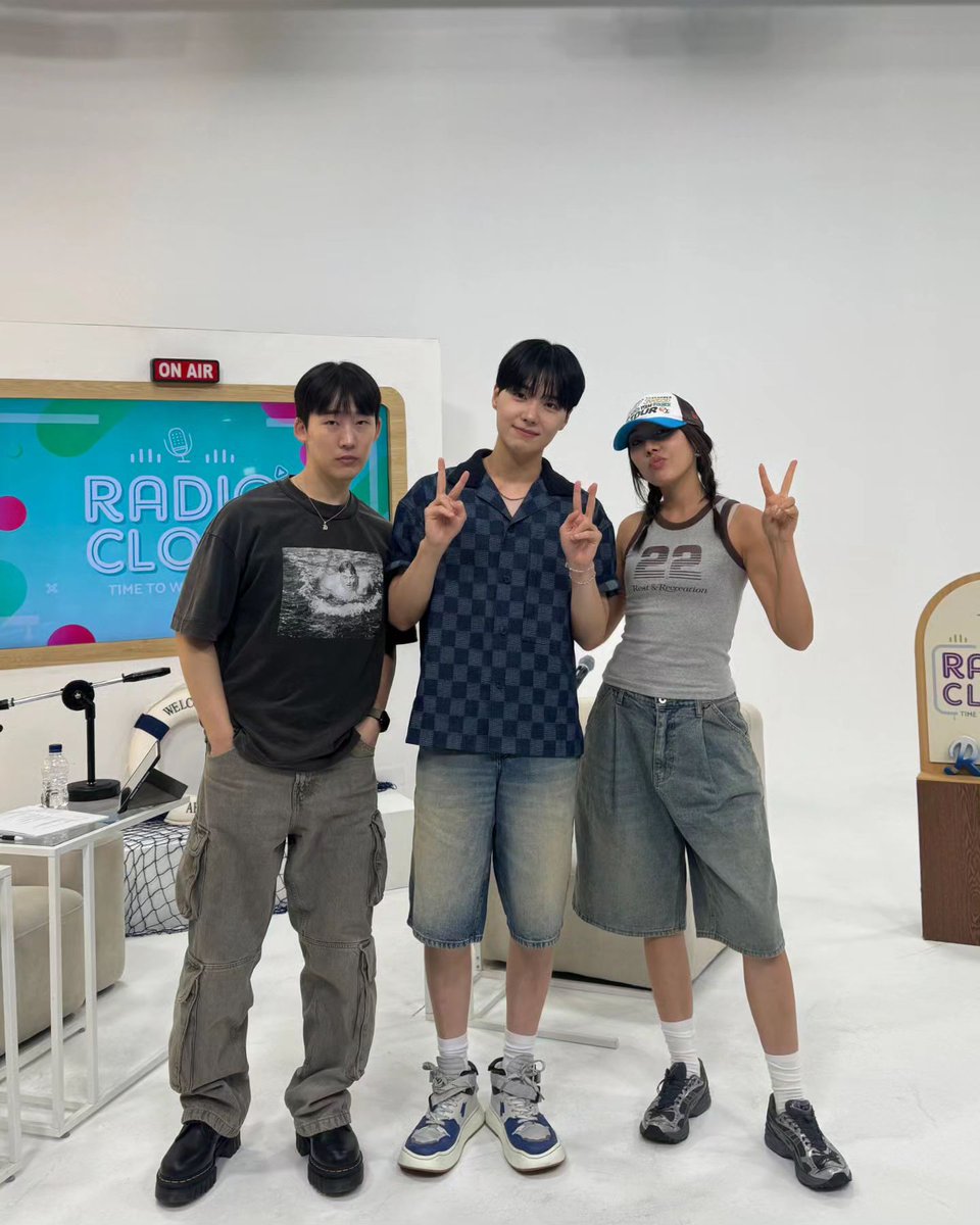 LC_Sinformation's tweet photo. 240806 @radio_clock1516 Instagram

https://t.co/nbmUXXklIO

@LC__Ashley #LADIESCODE #레이디스코드 #ASHLEY #애슐리 #CHOIBITNA #최빛나 #AshleyChoi #RADIOCLOCK #라디오클락 #DABIT #다빗 #Jaynlee #제인리 

[💿Beyond the Hits🎤]

JAYN LEE who will be with us for a while to come🥰
Today's artist is
<JUNG GIGO>, who has 'worked with many singers'✨!

Davit sang this song for us🌟
A song that warms your heart just by listening to it ❤️‍🔥
<JUNG GIGO - warm>

We picked out our favorite songs from JUNG GIGO's album!🌿
From the first time they met, they picked songs that overlapped😆
The song they chose together was <LET ME LOVE YOU (Duet. Chanyeol of EXO)>.

🫧 Davit chose <1 Week (247) (Feat. Zion.T, Crush, DEAN), NOCTURNE (Night Song)>.
🎈 JaeYoon's favorite songs <Too good (Feat. Minwoo Of Boyfriend), DLMN (Don't leave me now!) (Feat. DJ Ytst)

Take a listen to the songs they chose 🎶
If you have a favorite song that they didn't pick, please let us know!!!🤗
