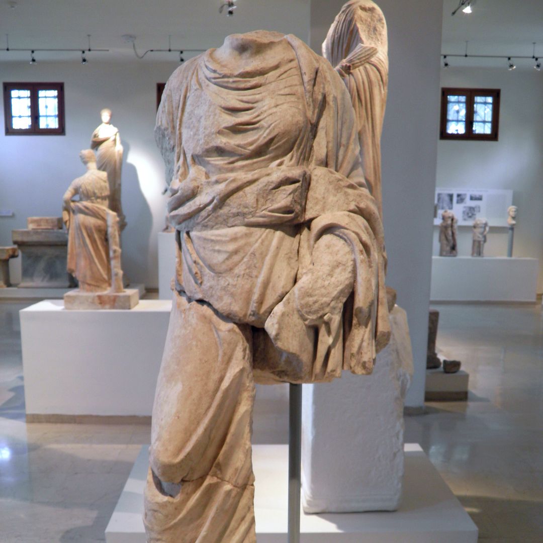 imsexyandapoet's tweet photo. #Aceso is the Goddess of Well Being,
and the Healing Process worshipped in #Epidauros,
she is the daughter of #Asclepius,
and #Epione
.
She represents the process of curing rather than the cure itself,
or to blame her is not allowed by the glorious leader of the #chorus
#vss365 https://t.co/TIeub9akXN