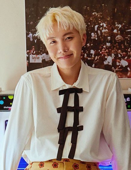 BTSPotatoFriend's tweet photo. aside from his talent as an all rounder, his sincerity &amp; diligence personality. #jhope https://t.co/xZf5r8NVUs
