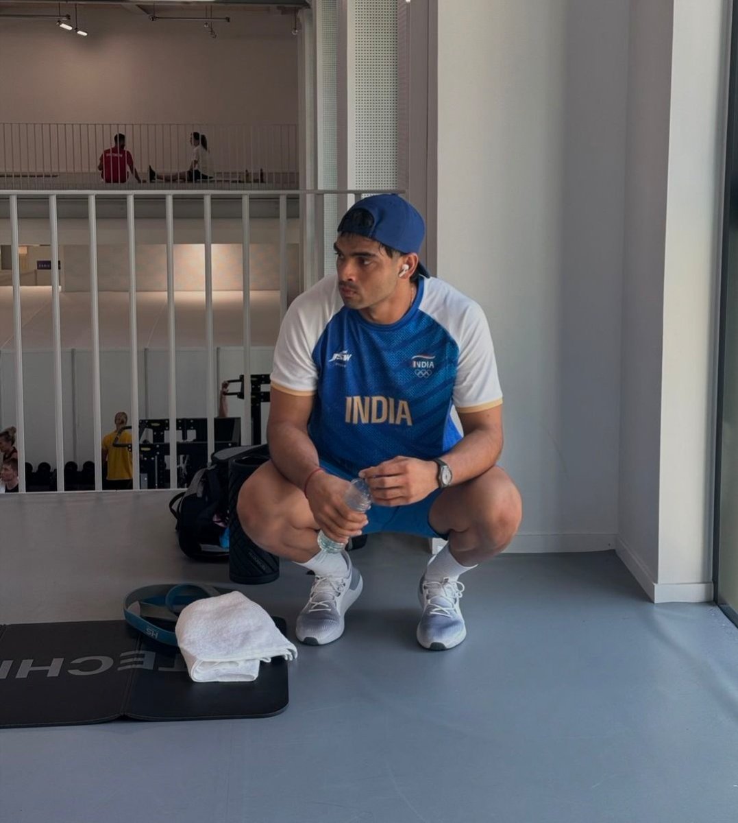 _sidx0's tweet photo. Agr neeraj chopra sir jite to bhaisab m mere ex s move on kr lunga 🥲 #bringgoldneeraj
#NeerajChopra #OlympicGames #OlimpiadasParis2024 https://t.co/Cq3wbirSlw