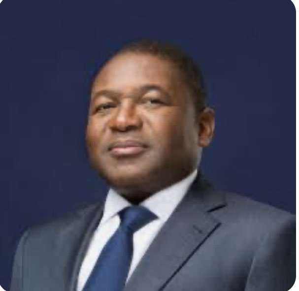 hon_mugari's tweet image. ATTENTION SADC LEADERS !🚨
Before attending the SADC Summit in Zimbabwe this August, please remember that @edmnangagwa is illegitimate according to observer mission findings. The ZANU-PF regime is abducting, torturing, and detaining students, journalists, opposition activists,…