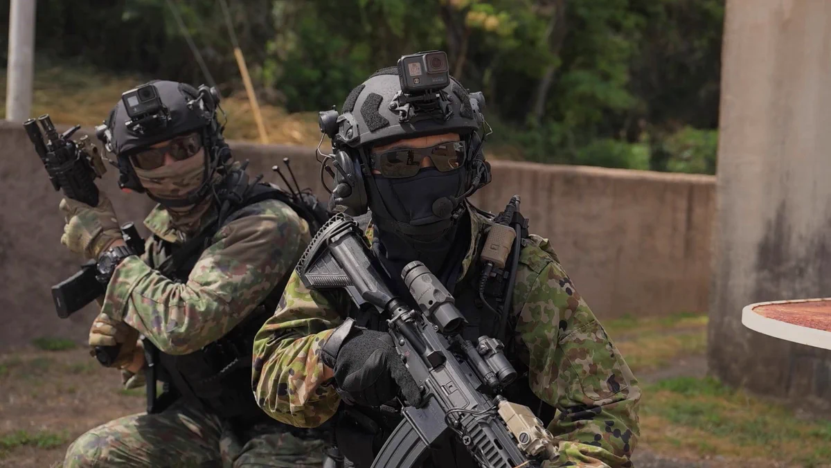 英国海軍警察 RNP 特別捜査部 SIB チャレンジ FWuG_54aQAY68j0?format