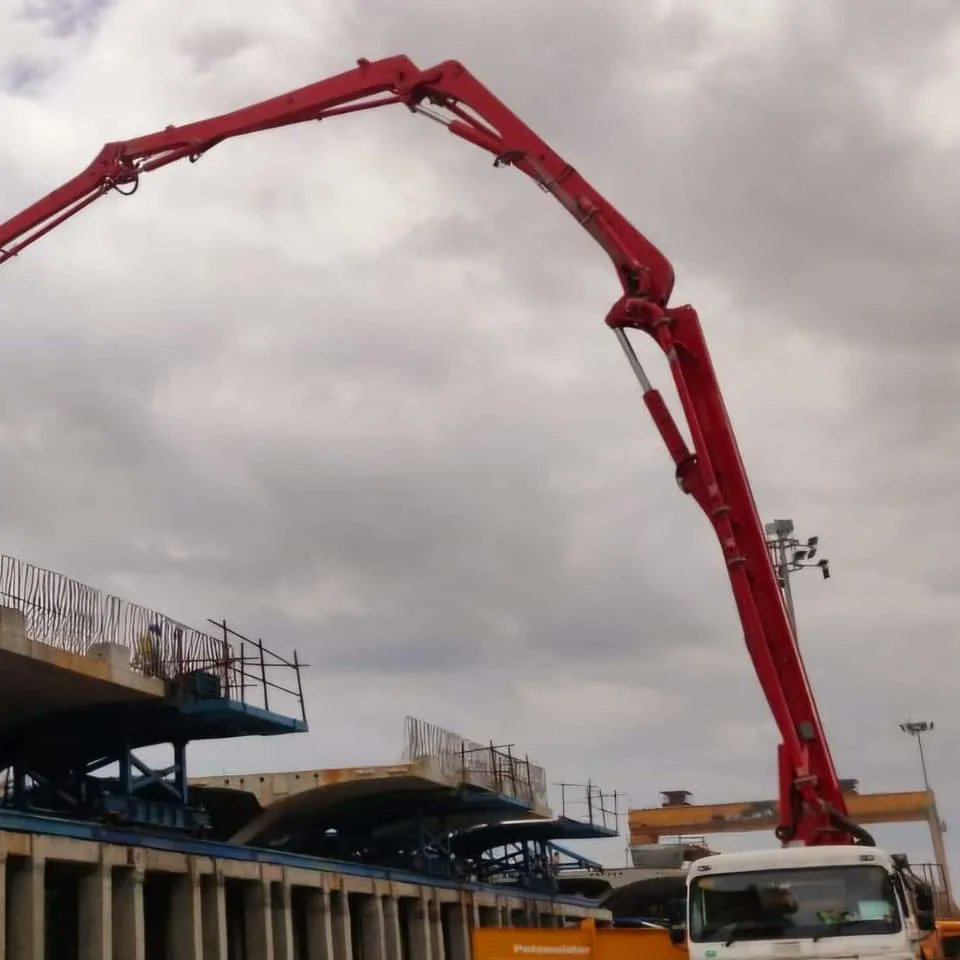 AjayTamtaOffice's tweet photo. Committed to enhancing connectivity in the North East! 🌉

The @NHIDCL is building a 4-lane bridge over Brahmaputra between Dhubri (Assam) and Phulbari (Meghalaya) on NH-127B, enhancing regional connectivity. https://t.co/5zcSXTqBom