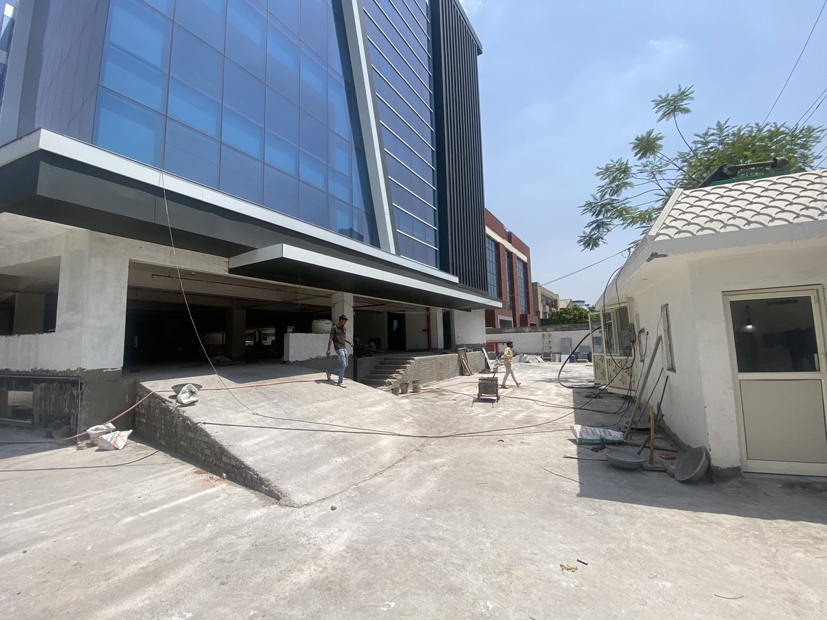 ShwetankGhosh's tweet image. Factory Space For Sale Lease In Noida | Greater Noida | Yamuna expressway | Dadri | Sikandrabad 

1. 450M 10000sqft 3lac 
2. 800M 16000sqft 4.50lac 
3. 1000M 22000sqft 8.50lac 
4. 1800M 44000sqft 13.50lac 
5. 4000M 1lac sqft 30Lac 
6. 10000M 2lac sqft 60lac 
 #factoryforrent