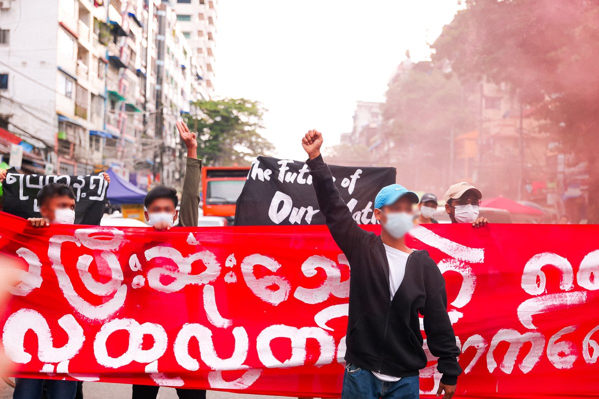 IrrawaddyNews's tweet photo. Anti-junta ctivists in Yangon staged a guerrilla protest on Tuesday ahead of Thursday’s 36th anniversary of the 8888 pro-democracy uprising. They held banners with slogans such as “The Future of Our Nation Is in Our Hands”. (Photo: AJAY) 
#WhatsHappeningInMyanmar https://t.co/kfDWrPl1py