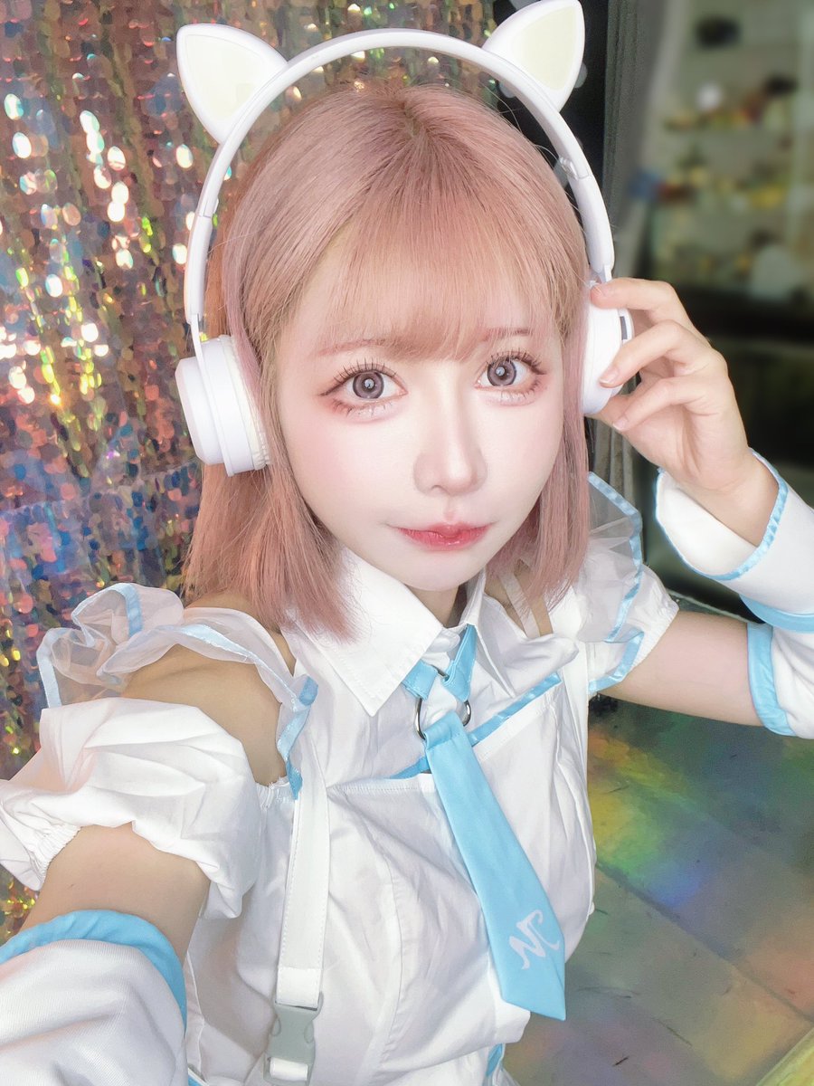 唱歌嗎🎤 https://t.co/S2BFAGrMrG