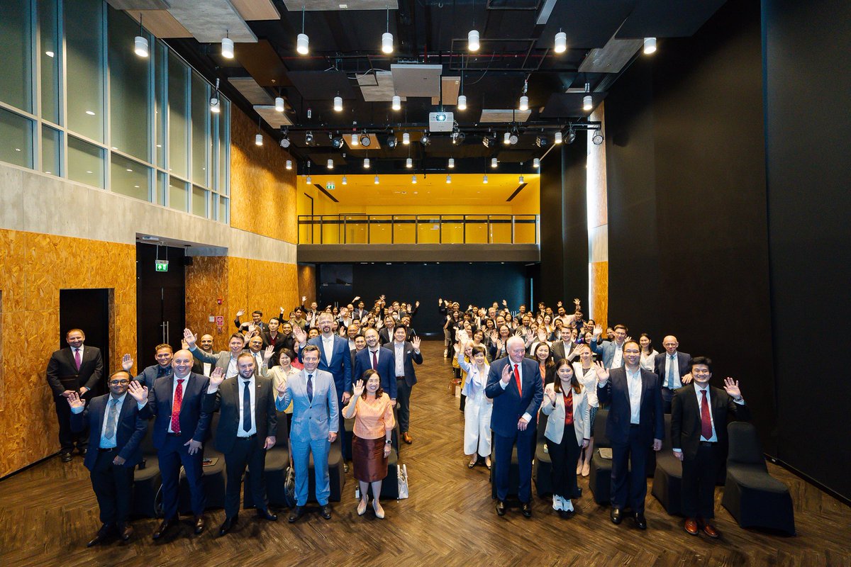 CZEmbassyTHA's tweet photo. Thai-Czech Startup Forum: Czech Republic and the Role as a Gateway for Startups, Thai Startup Ecosystem Hub for SE-Asia, and "The Future of Venture Capital and Startup Investment in Thailand. 50th anniversary of Thai-Czech diplomatic relations. 🇨🇿🤝🇹🇭
#ThaiCzechForum #CzechTech https://t.co/Vh9iwwCqL3