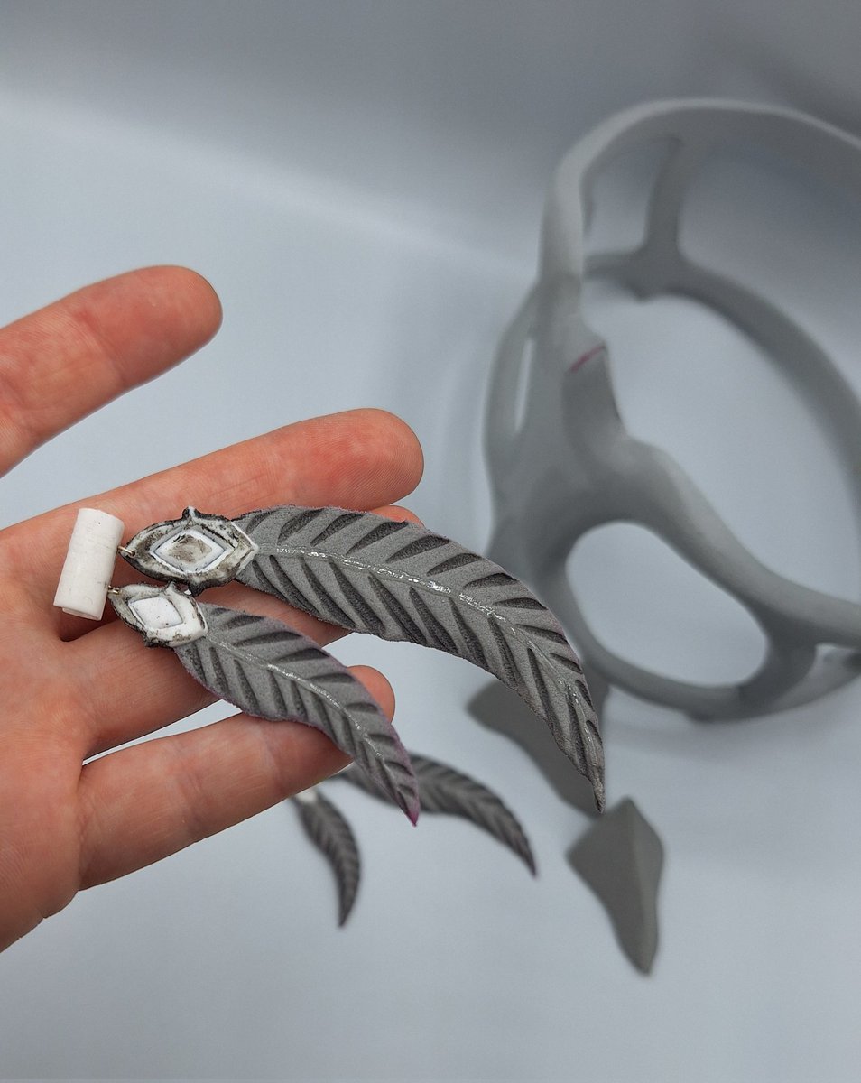 DemonicInnocenc's tweet photo. Ach und das hab ich noch vergessen zu posten 🫠😏
Der Beinschmuck von Sorey und seine Federchin~ und die Flügel vom Kamui sind noch nicht weiter bearbeitet
#Wcs #Wcsgermany #TalesofZestiria https://t.co/DcWqi3Fqzw