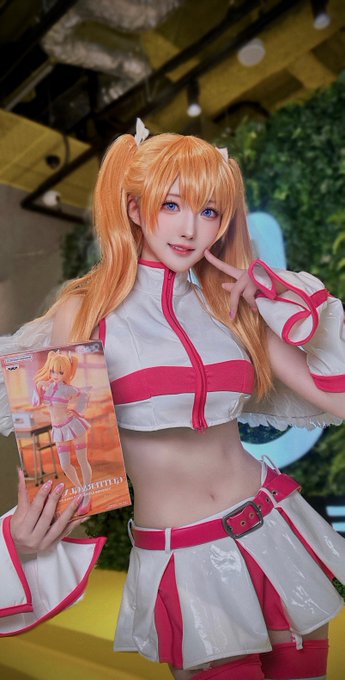 Twitterのコスプレ画像16