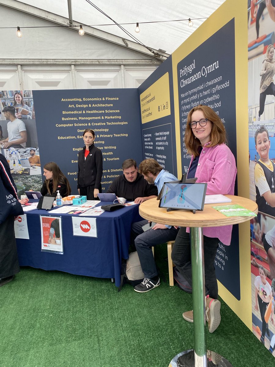 More blood pressure measurements being taken today at the Eisteddfod! ⁦<a href="/CardiffMetCSHS/">Health Sciences</a>⁩ ⁦<a href="/PsychCardiffMet/">PsychologyCardiffMet</a>⁩