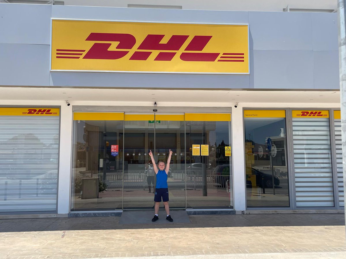 Inxpress152's tweet image. Great to see our directors holiday photos this morning, especially the DHL Express Cyprus picture, just couldn't stay away even on holiday 😂 #Workoholic

To find out more about our international services please give us a call today on 0330 118 0236