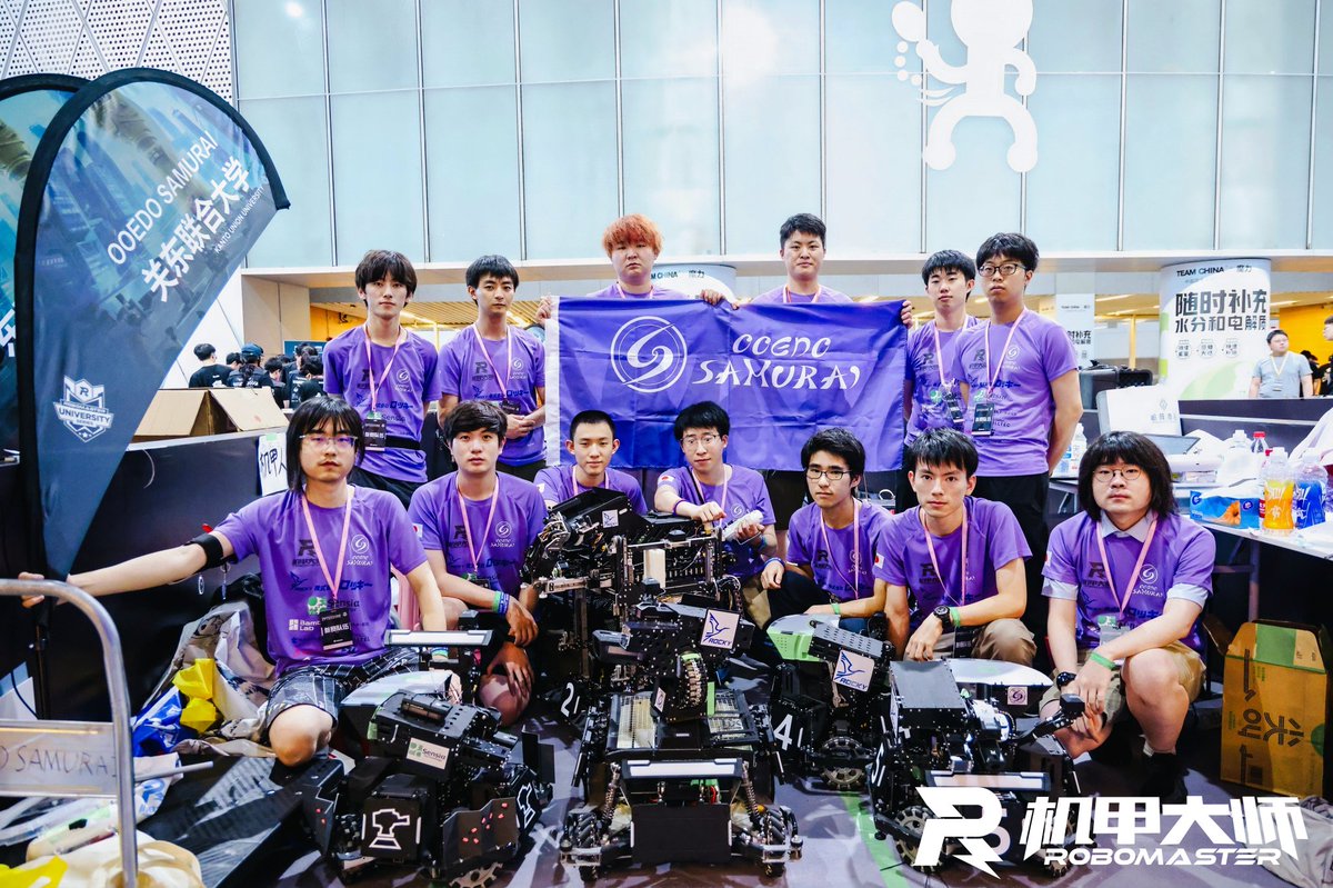 RobomasJPkantou's tweet image. 日本に帰国しました

国際予選突破はできなかったものの、初の国際大会を通して多くの経験を得ることができました。この経験を活かし、来年はさらに強いロボットたちとともに必ず深圳に戻ってきます。

これからも応援よろしくお願いいたします！

#ooedo_rm24 #OOEDOSAMURAI #ロボマス #RoboMaster