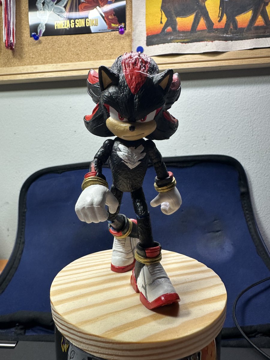 Studio_mammoth1's tweet image. Haven’t posted here in a hot minute! Here a custom movie shadow figure I made enjoy! #SonicMovie3 #SonicTheHedghehog #ShadowTheHedgehog