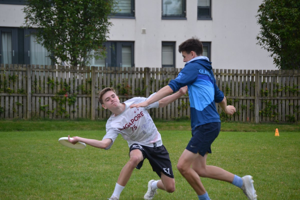 We had an amazing time playing games and learning new skills at our summer camp last week. Thanks to all of our participants and volunteers!

Our youth training sessions are on Wedesdays, 6pm at Hillhead Sports Club. 

glasgowultimate.co.uk/youth-coaching/

<a href="/HillheadSports/">Hillhead Sports Club</a>