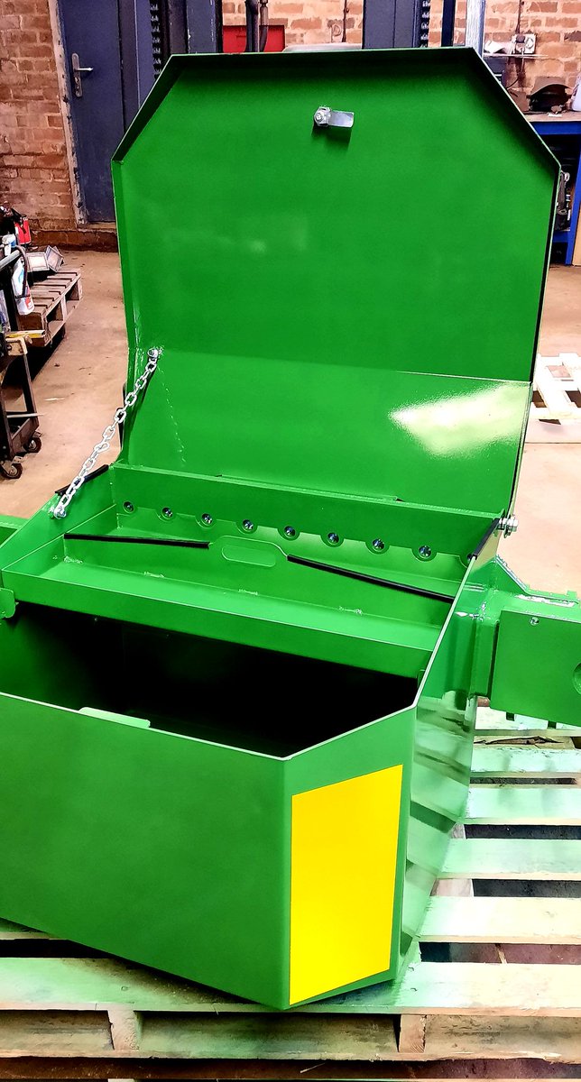 PW-Welding (@mobweld) on Twitter photo Workshop clearance. Brand New old stock Front storage box with removable side pods to allow wafer weights to slide on. 
 It was kept from a cancelled order, now needs to go. Private message me if you'd like this at a discount price. Workshop clearance. Brand New old stock Front storage box with removable side pods to allow wafer weights to slide on. 
 It was kept from a cancelled order, now needs to go. Private message me if you'd like this at a discount price.