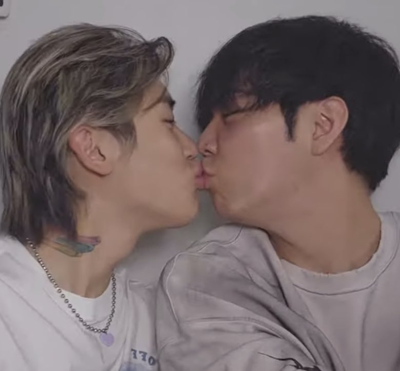 They’re so HAPPY 🥹