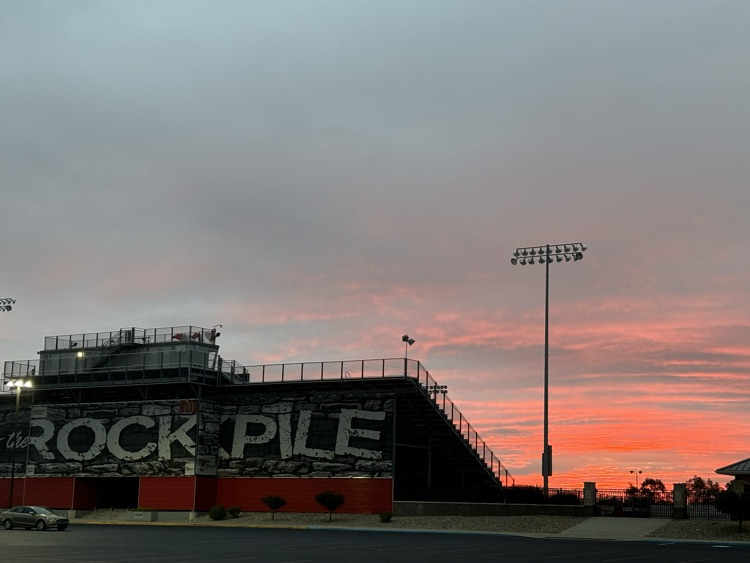 As the sun rises on a new school year let’s make this one the best ever. Can’t wait for our students to get here and so we can help them learn and grow. #PHSLearning4all #choosetomaketodaygreat #NoOneRoesDay1likePHS