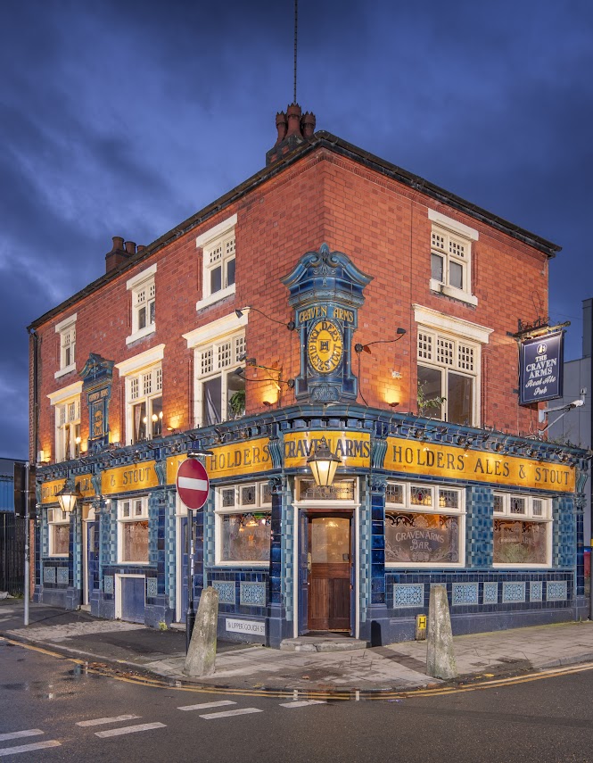 Birmingham's Craven Arms pub has been listed as Grade II. Cheers! 🍻

Designed between 1906 and 1910, with its striking tiled exterior, it has been recognised as a building of exceptional national interest.