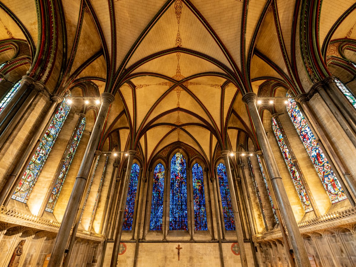 The beautiful blue hue of our Prisoners of Conscience window💙

📷: Martin Cook