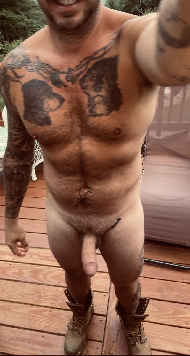workout_demon's tweet photo. Morning. Open up. https://t.co/4TKjQAT1Ee