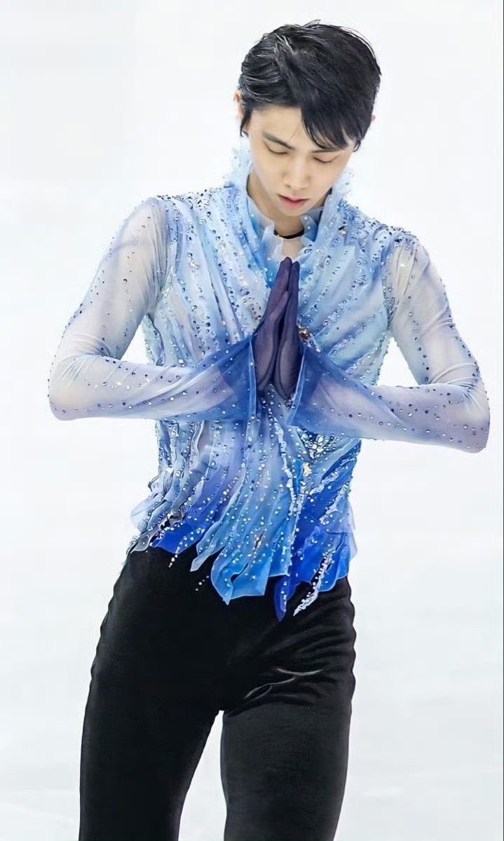 zzzyyyue's tweet photo. #YUZUTUBETURNS2
#羽生結弦
#HANYUYUZURU
#羽生結弦公式YouTube2周年記念
我言秋日胜春朝 立秋快樂 https://t.co/233RVXumfp