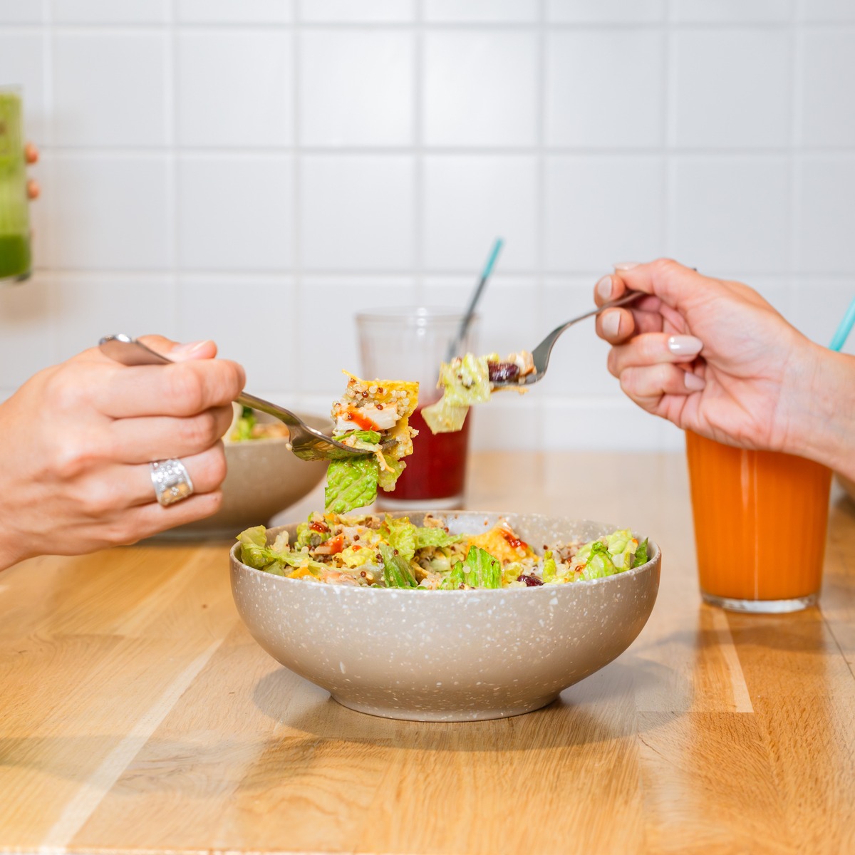 Lettus_es's tweet photo. ¡Compartir es vivir! 🌱
-
#lettus #salad #healthyfood #foodie #malaga #fuengirola https://t.co/kAGK264zFJ